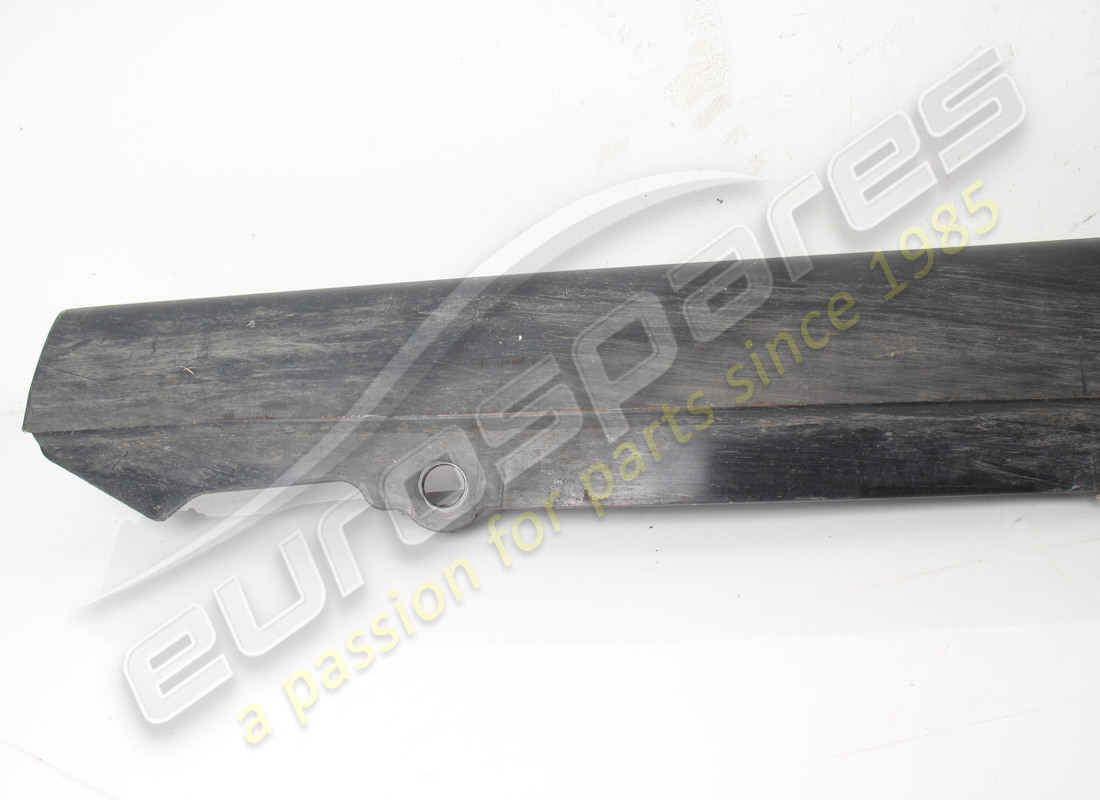 USED FERRARI EXT. SILL CLADDING LEFT CPL. PART NUMBER 769916 (5) used ferrari ext. sill cladding left cpl. part number 769916 (5)