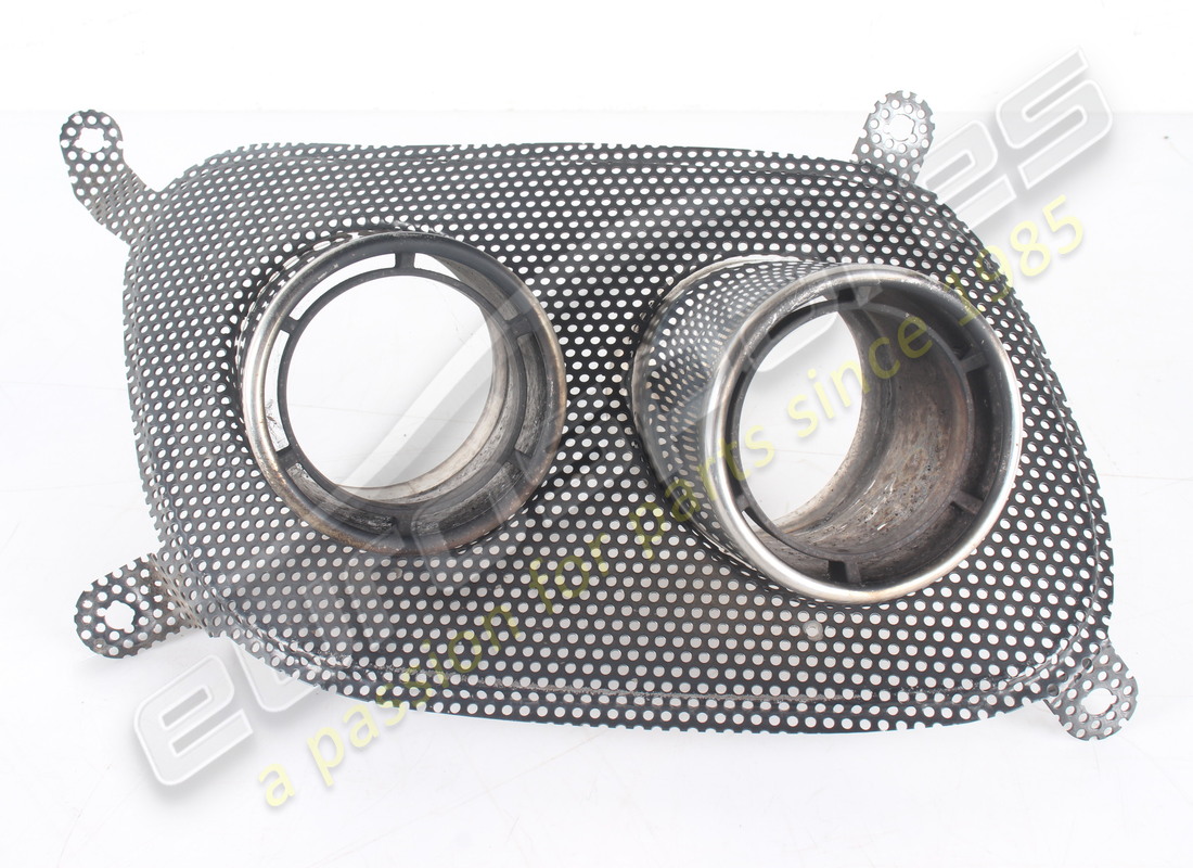 USED Ferrari RH EXHAUST TAILPIPE TIP . PART NUMBER 87787300 (1) USED Ferrari RH EXHAUST TAILPIPE TIP . PART NUMBER 87787300 (1)