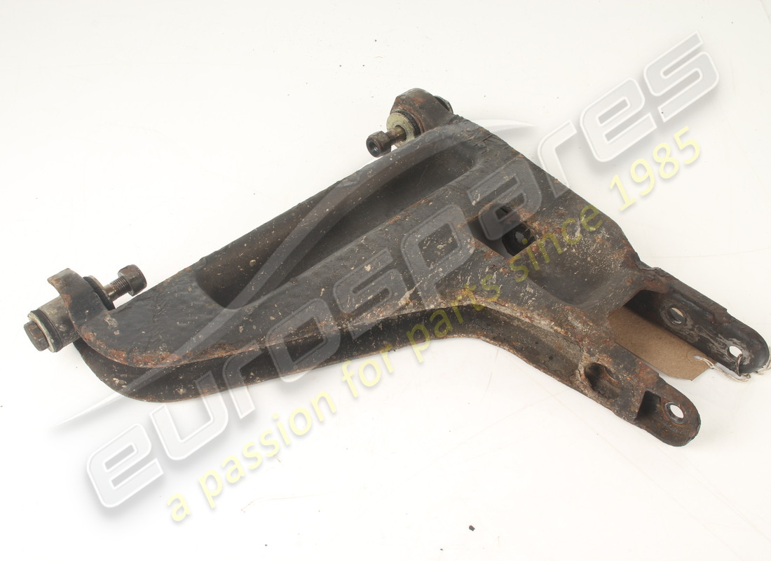 USED FERRARI RH FRONT SUSPENSION LOWER LEVER. PART NUMBER 115706 (6) used ferrari rh front suspension lower lever. part number 115706 (6)