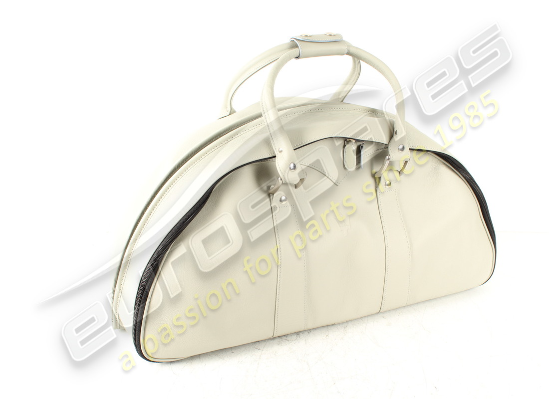 new maserati luggage set. part number 920000329 (2)