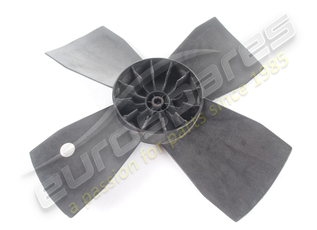 USED FERRARI FAN BLADE. PART NUMBER 122953 (3) used ferrari fan blade. part number 122953 (3)