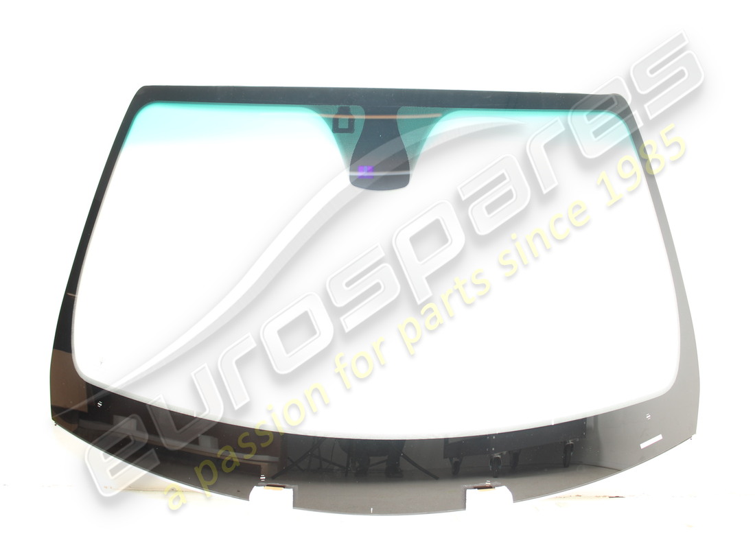 NEW Maserati WINDSHIELD GLASS . PART NUMBER 670302222 (1)