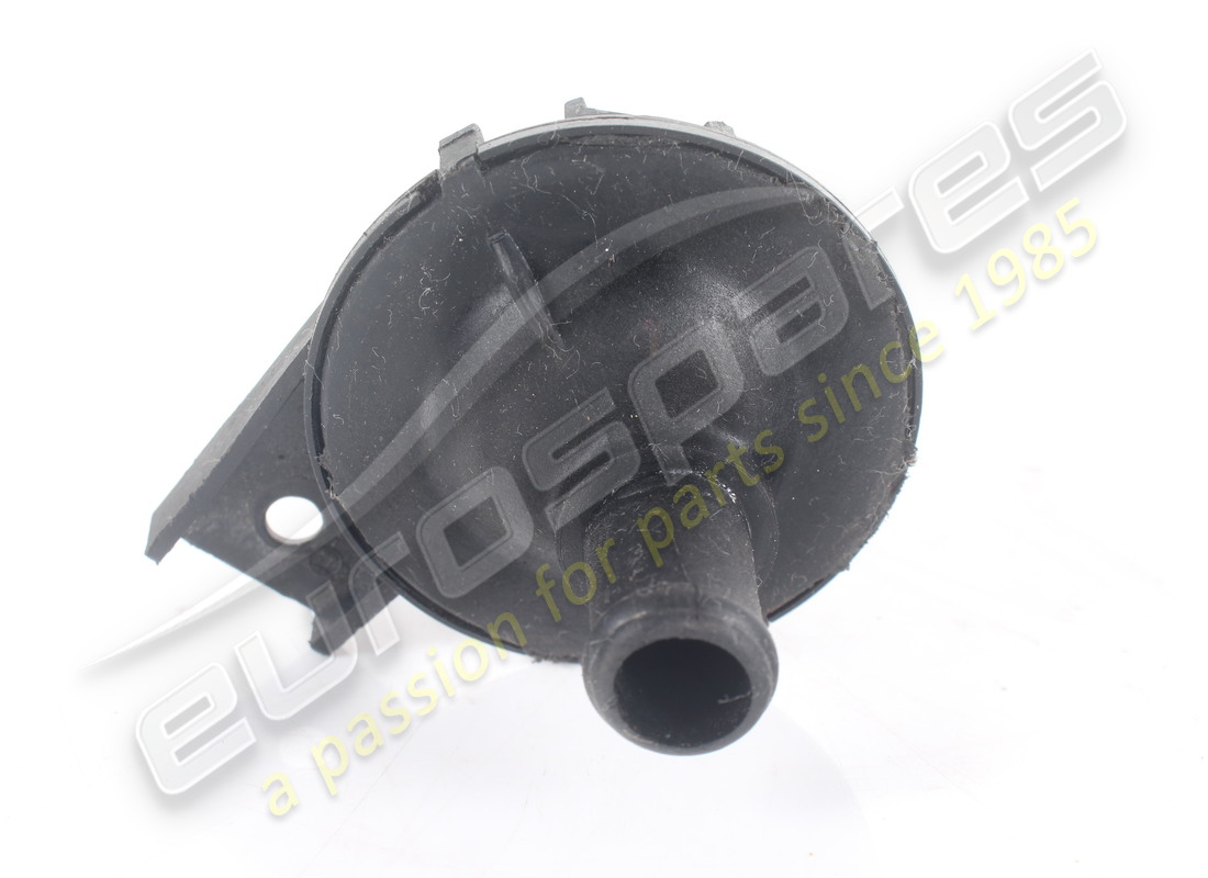 USED FERRARI HEATER VALVE. PART NUMBER 126324 (3) used ferrari heater valve. part number 126324 (3)