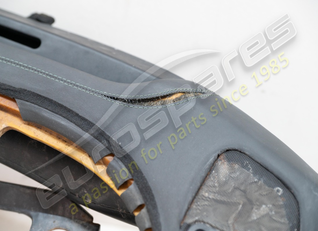 damaged ferrari rhd dash assembly in black vm8500. part number 65113800 (7)