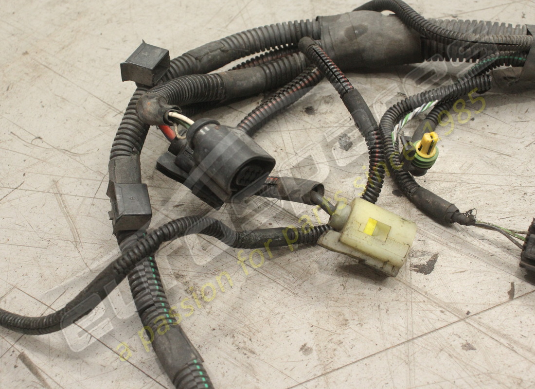 DAMAGED FERRARI FRONT CABLE. PART NUMBER 786318 (2) damaged ferrari front cable. part number 786318 (2)