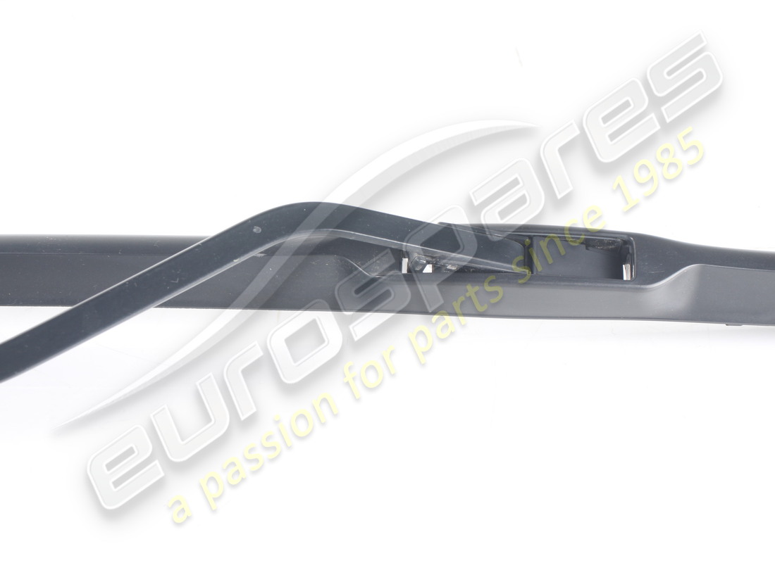 USED FERRARI DRIVER SIDE WINDSCREEN WIPER. PART NUMBER 83994400 (5) used ferrari driver side windscreen wiper. part number 83994400 (5)
