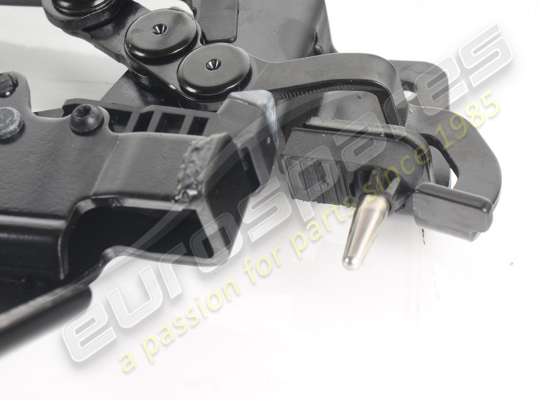 used ferrari rh tonneau cover kinematics. part number 968592 (2)