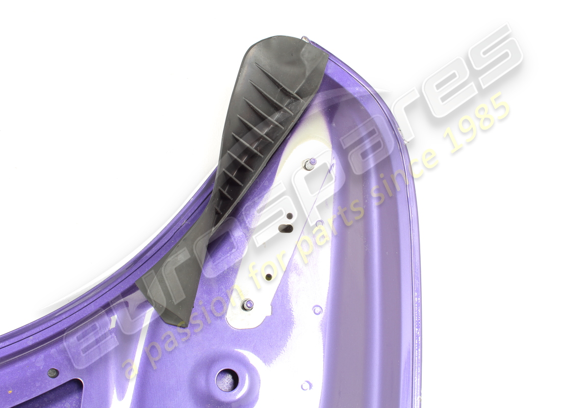 DAMAGED FERRARI COFANO ANTERIORE COMPLETE SEMILAV. PART NUMBER 985952573 (9) damaged ferrari cofano anteriore complete semilav. part number 985952573 (9)