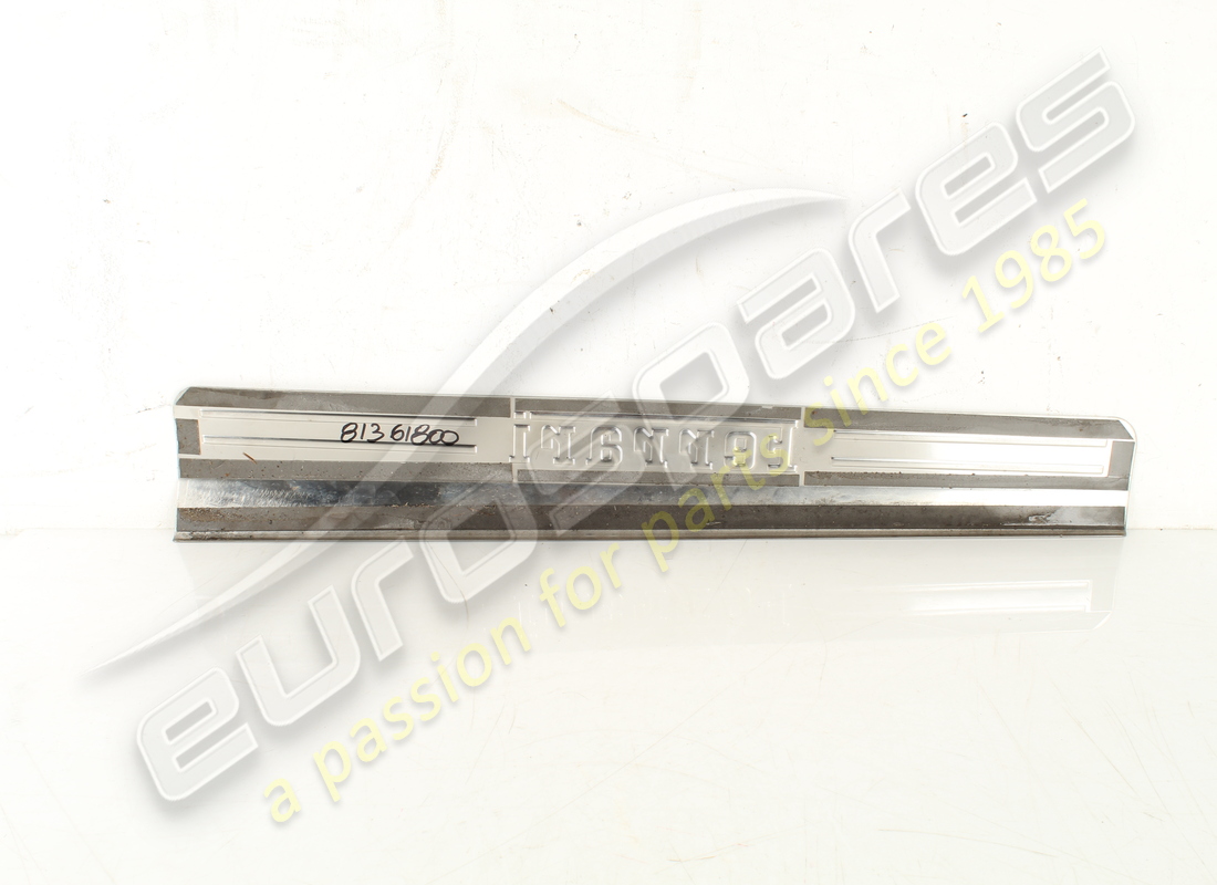 used ferrari rh kickplate. part number 81361800 (2)