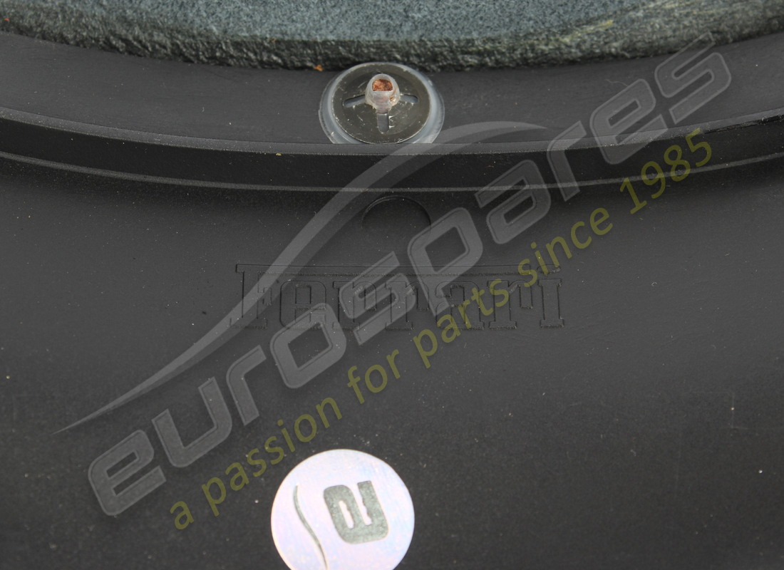 USED EUROSPARES UPPER COVER WITH LEATHER TRIM. PART NUMBER EAP1470550 (3) used eurospares upper cover with leather trim. part number eap1470550 (3)