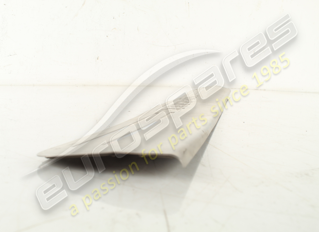 used ferrari rh kickplate. part number 81361800 (2)