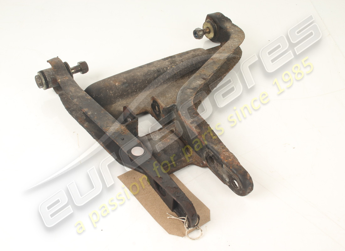 USED Ferrari RH FRONT SUSPENSION LOWER LEVER . PART NUMBER 115706 (1) USED Ferrari RH FRONT SUSPENSION LOWER LEVER . PART NUMBER 115706 (1)