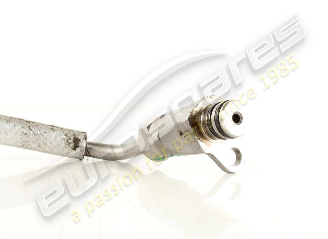 USED FERRARI OIL DELIVERY PIPE TO RH TURB. PART NUMBER 337130 (3) used ferrari oil delivery pipe to rh turb. part number 337130 (3)