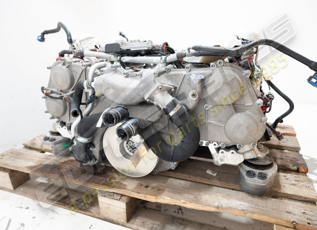 used ferrari complete engine. part number 985000364 (2)