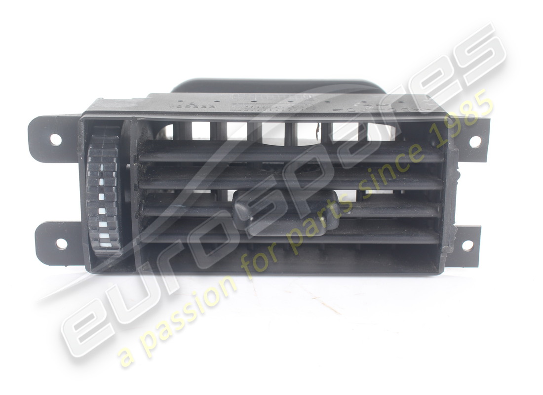 used maserati lh air vent. part number 365500013 (2)