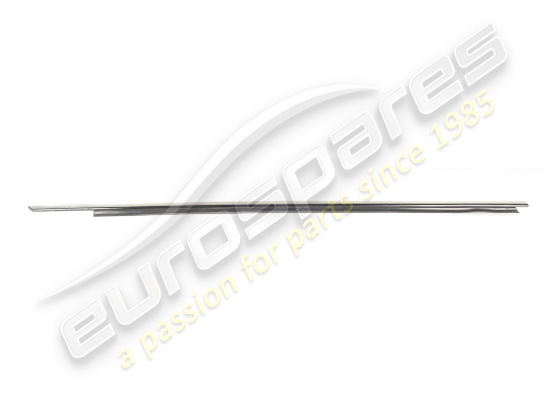 USED FERRARI RH WEATHER STRIP MOULDING. PART NUMBER 60635300 (1) used ferrari rh weather strip moulding. part number 60635300 (1)