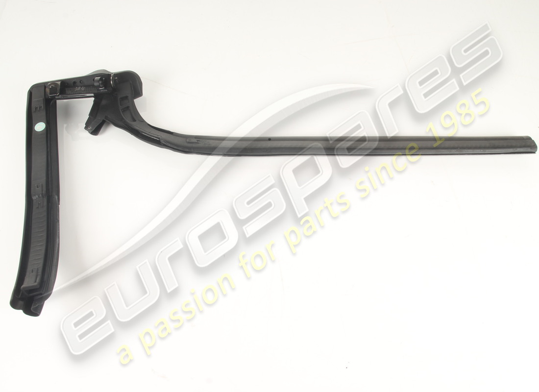 USED FERRARI GUARNIZIONE CONTORNO PORTA D. PART NUMBER 788061 (3) used ferrari guarnizione contorno porta d. part number 788061 (3)