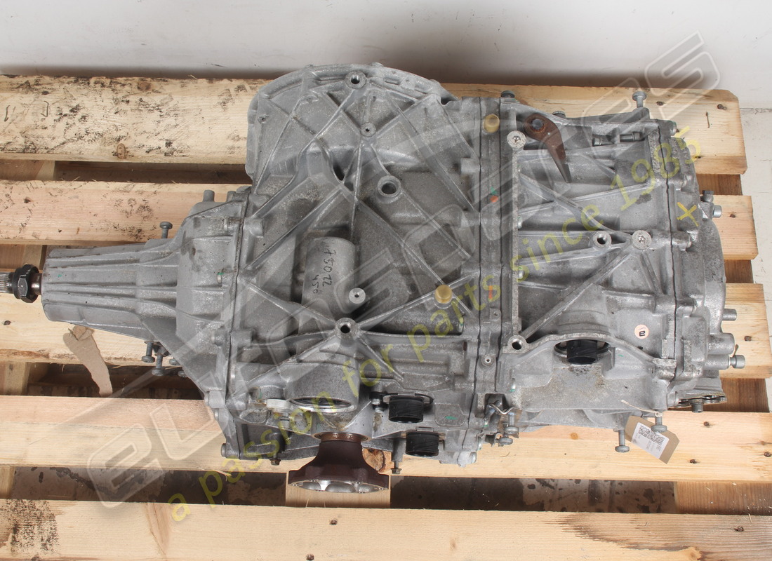 USED FERRARI COMPLETE DCT GEARBOX. PART NUMBER 864807 (6) used ferrari complete dct gearbox. part number 864807 (6)