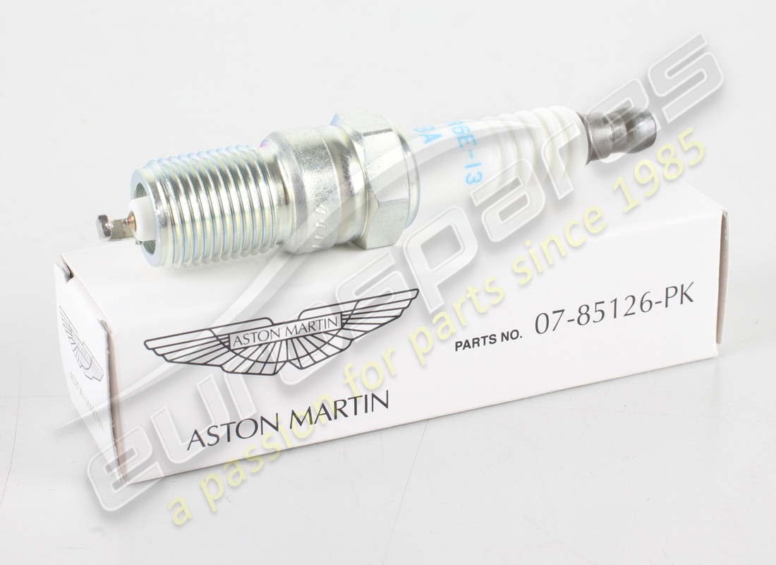 NEW Aston Martin SPARK PLUG . PART NUMBER 0785126 (1)