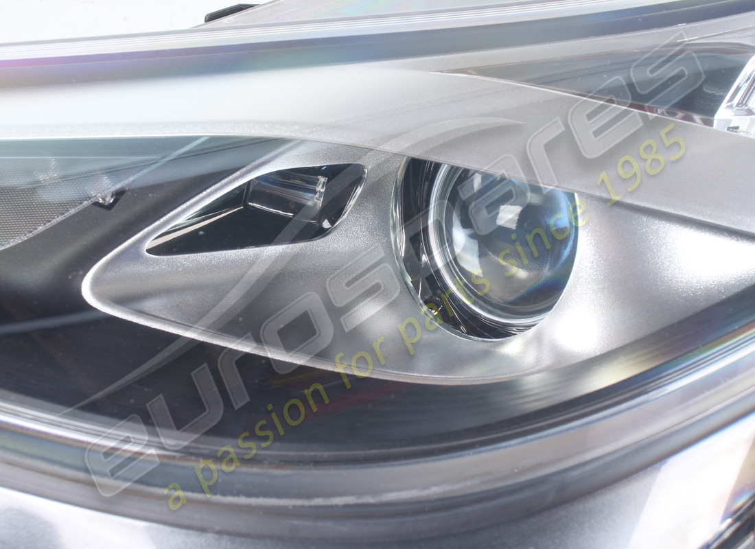 USED FERRARI LH BI-XENON HEADLIGHT AFS. PART NUMBER 329981 (2) used ferrari lh bi-xenon headlight afs. part number 329981 (2)