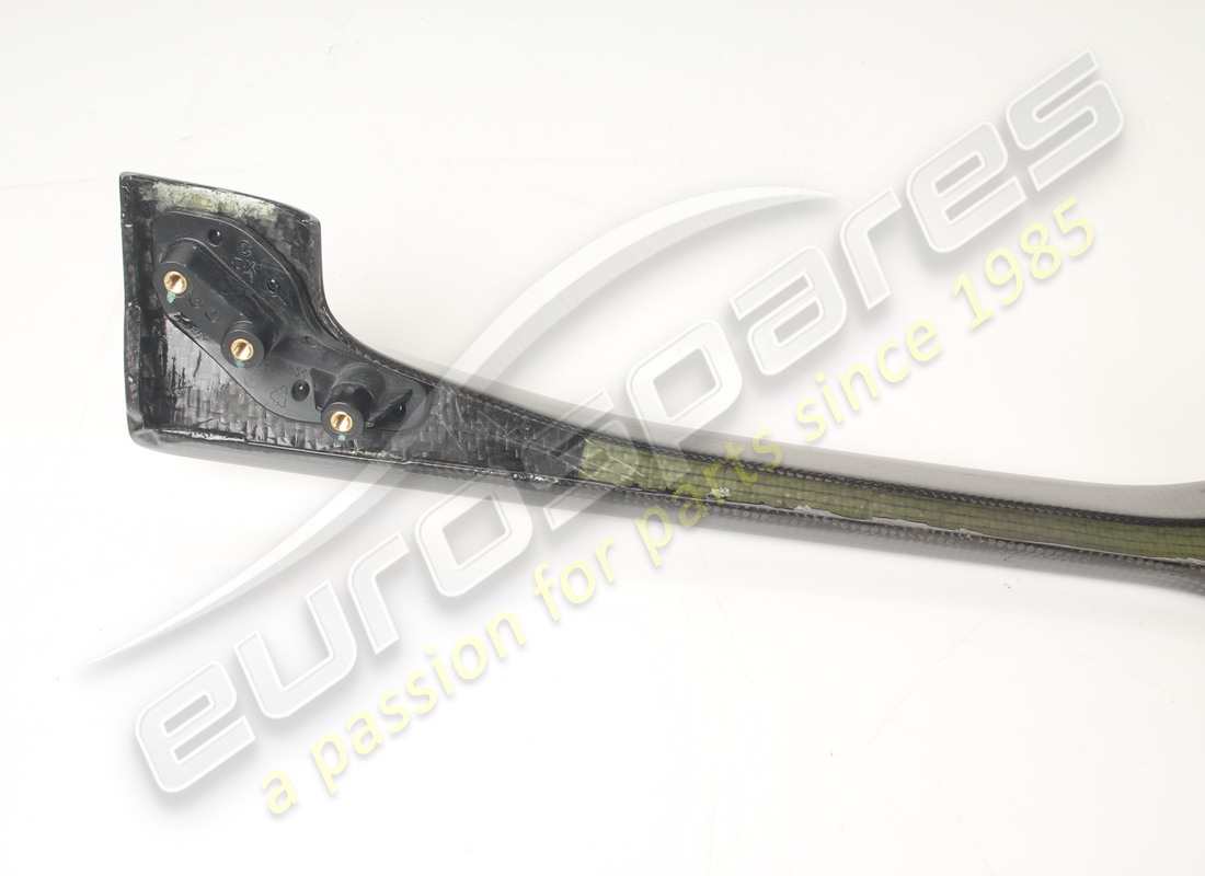 used ferrari mobiletto ant. sup.dx carbon. part number 791066 (5)