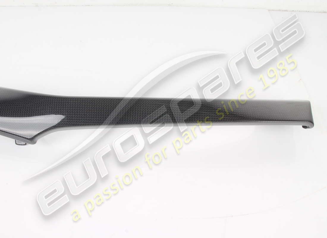 used ferrari mobiletto ant. sup.dx carbon. part number 791066 (3)