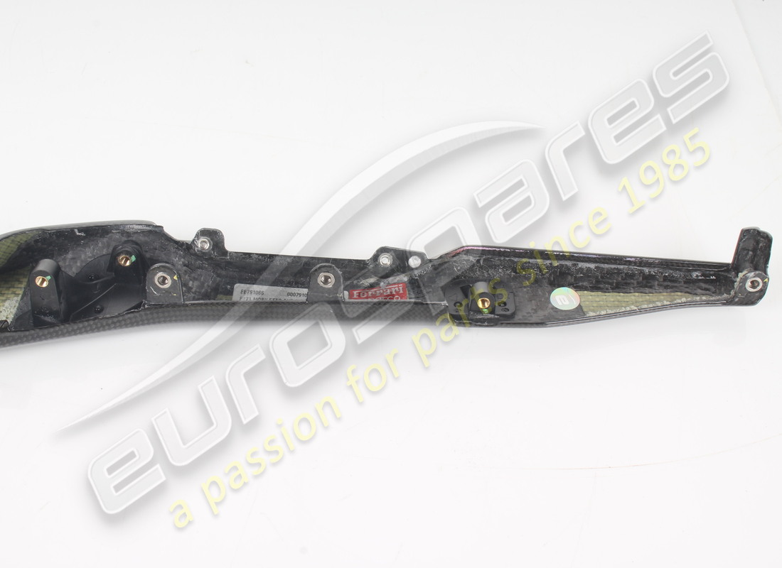used ferrari mobiletto ant. sup.dx carbon. part number 791066 (6)