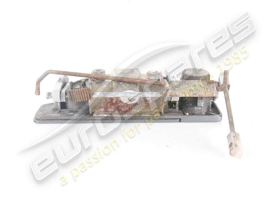 USED MASERATI STEERING LOCK BODY. PART NUMBER 373400001 (5) used maserati steering lock body. part number 373400001 (5)