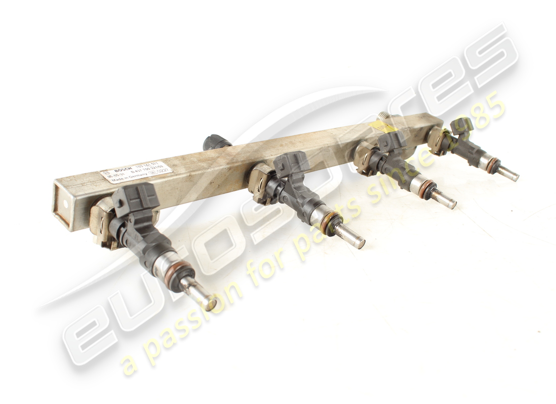 used maserati fuel pipe with injectors. part number 215338 (2)