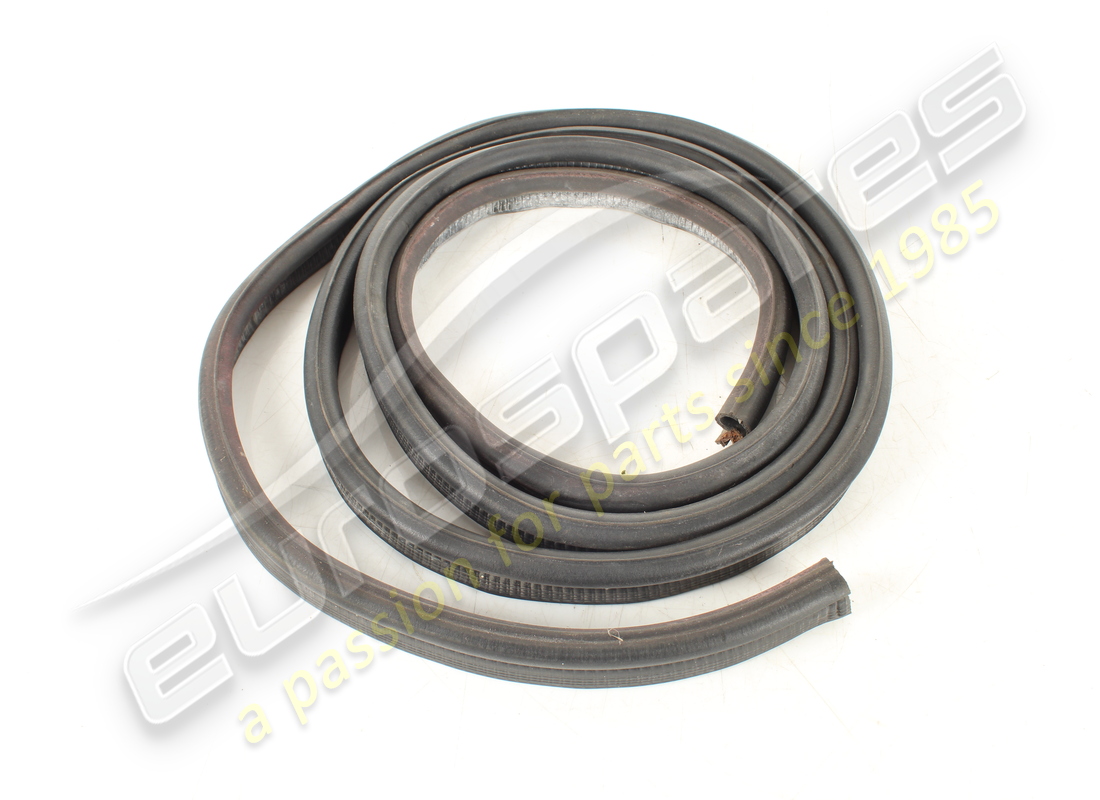 used ferrari boot rubber. part number 60545300 (1)