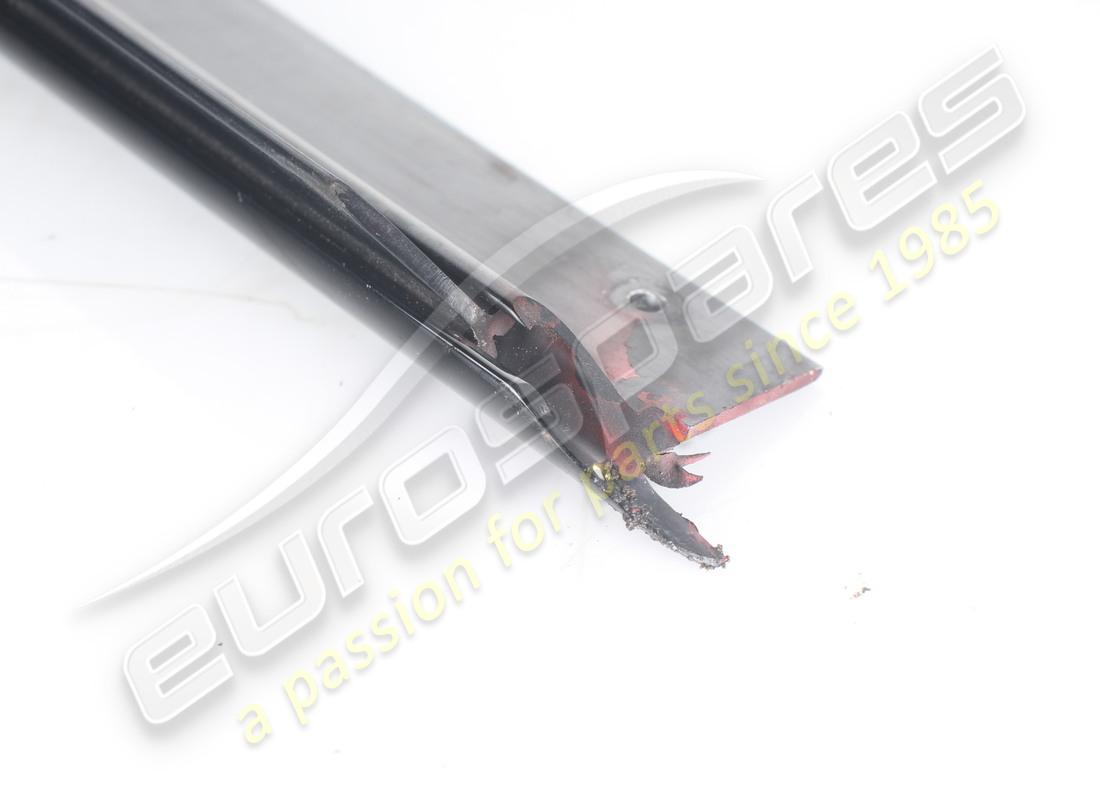 USED FERRARI LH MOULDING GTS. PART NUMBER 60872600 (3) used ferrari lh moulding gts. part number 60872600 (3)