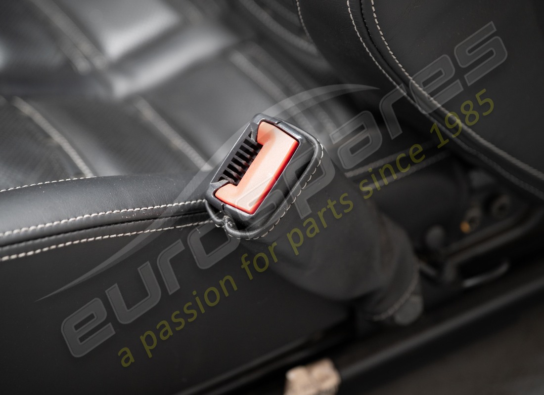 USED FERRARI COMPLETE SEAT SET. PART NUMBER EAP1558688 (23) used ferrari complete seat set. part number eap1558688 (23)