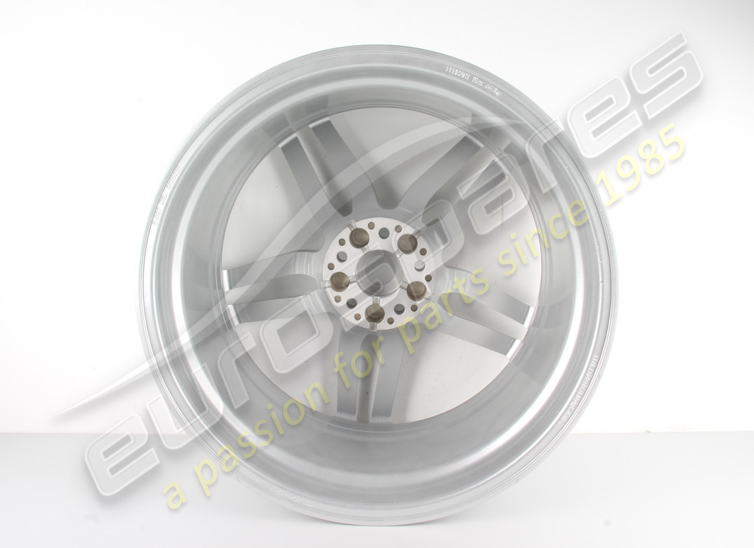 reconditioned ferrari rear rim. part number 280506 (2)