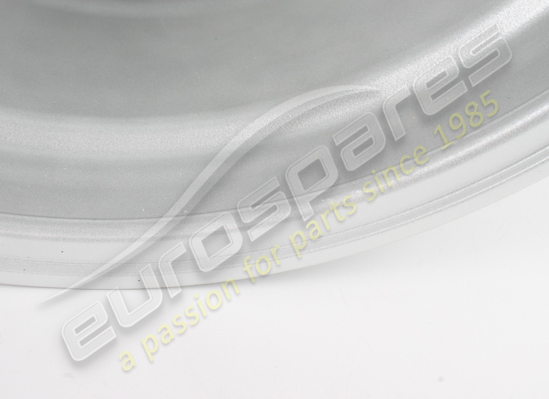 reconditioned ferrari rear rim. part number 280506 (3)