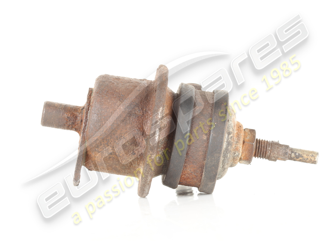 USED FERRARI VACUUM VALVE BYPASS. PART NUMBER 115741 (2) used ferrari vacuum valve bypass. part number 115741 (2)