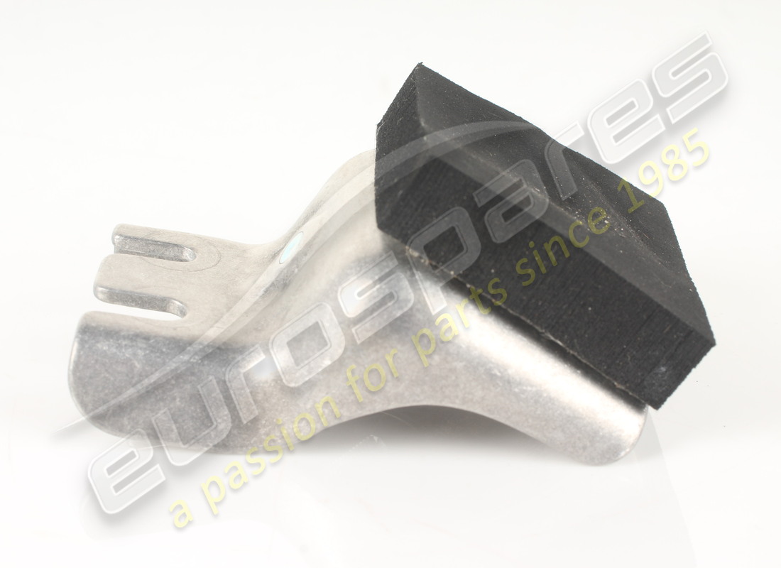 USED FERRARI RITENUTA POST SERB CARB COMPLETE. PART NUMBER 965940 (3) used ferrari ritenuta post serb carb complete. part number 965940 (3)