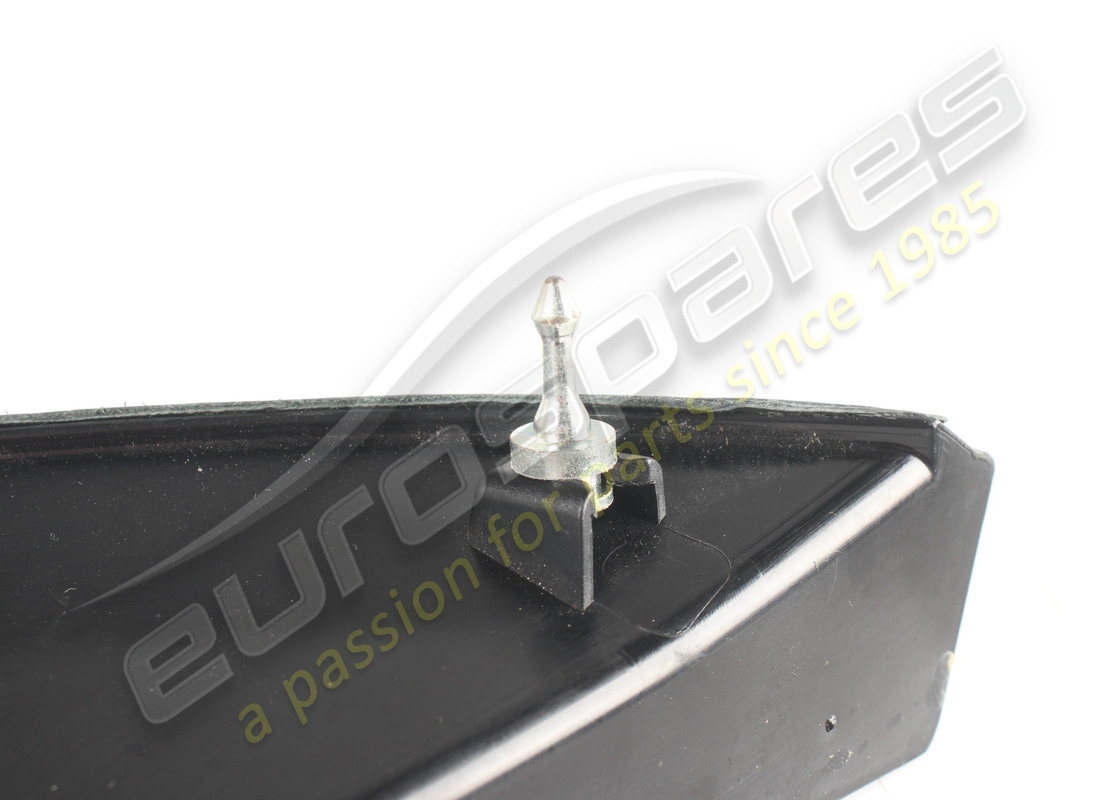used ferrari rh lateral end panel. part number 85329900 (3)