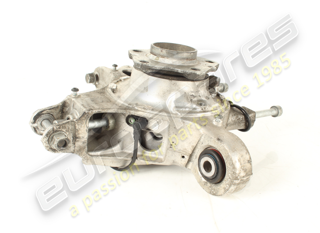 USED FERRARI RH HUB CARRIER. PART NUMBER 276810 (2) used ferrari rh hub carrier. part number 276810 (2)