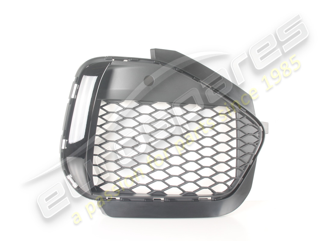 new maserati rh front bumper grille. part number 670198175 (2)
