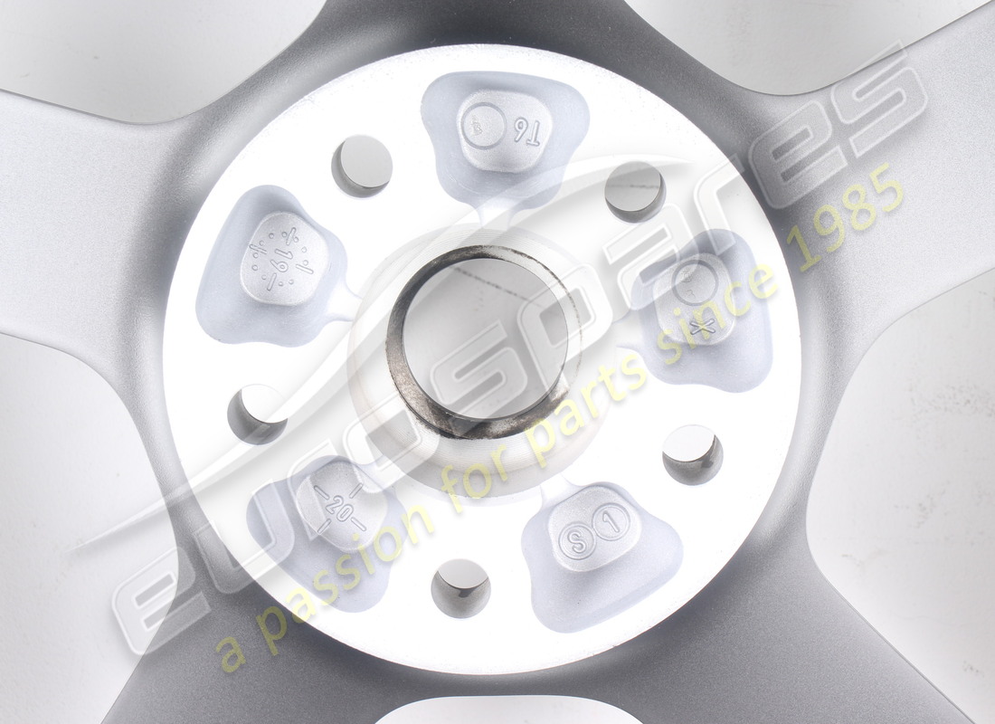 new ferrari front wheel. part number 336560 (5)