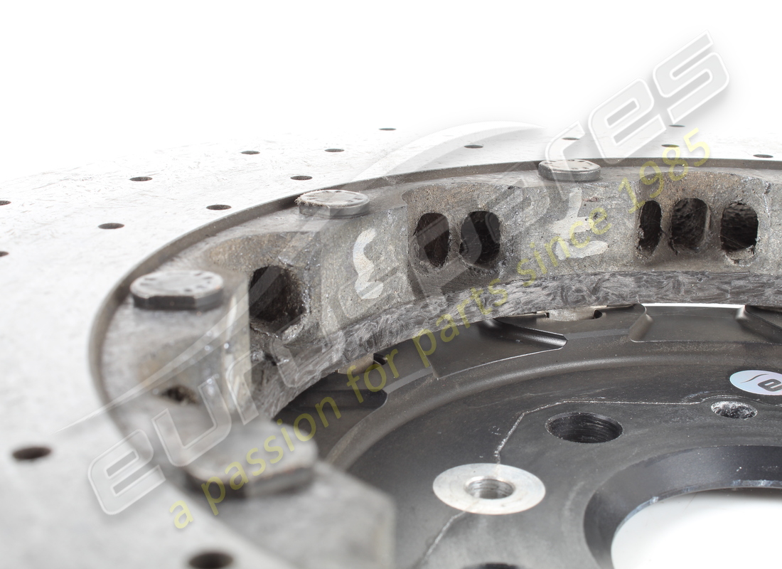 USED FERRARI REAR BRAKE DISC. PART NUMBER 319166 (6) used ferrari rear brake disc. part number 319166 (6)