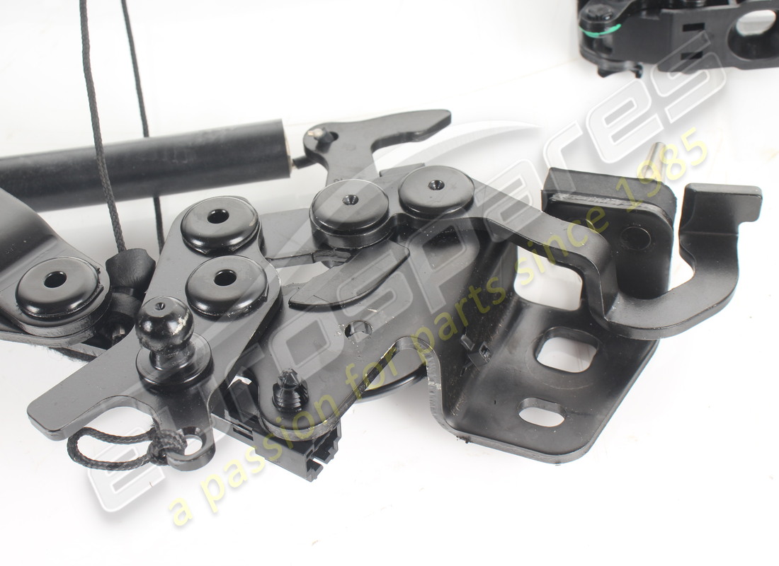 used ferrari lh tonneau cover kinematics. part number 968589 (4)