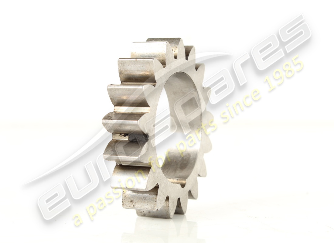 used maserati pump driving gear. part number 479040400 (2)