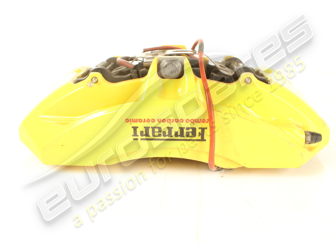 USED Ferrari FRONT RH CALIPER WITH PADS - . PART NUMBER 267318 (1) USED Ferrari FRONT RH CALIPER WITH PADS - . PART NUMBER 267318 (1)