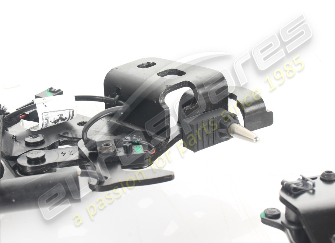 used ferrari lh tonneau cover kinematics. part number 968589 (6)