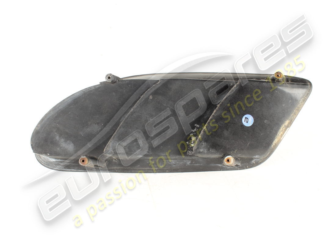 used maserati lh front grille. part number 980000919 (2)