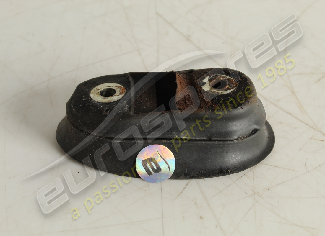 used maserati lh gasket. part number 67723500 (3)