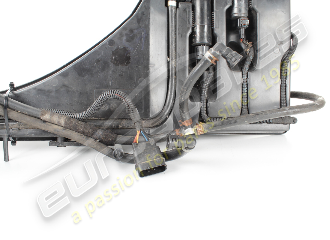 USED MASERATI WINDSCREEN WASHER TANK. PART NUMBER 670001648 (3) used maserati windscreen washer tank. part number 670001648 (3)