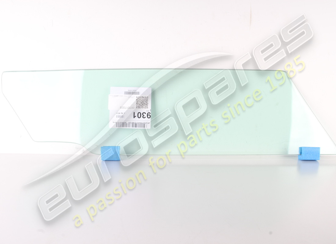 NEW OEM LH DOOR GLASS . PART NUMBER 007017005 (1)