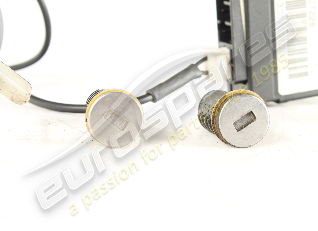 used eurospares complete lock & key set. part number eap1726466 (5)